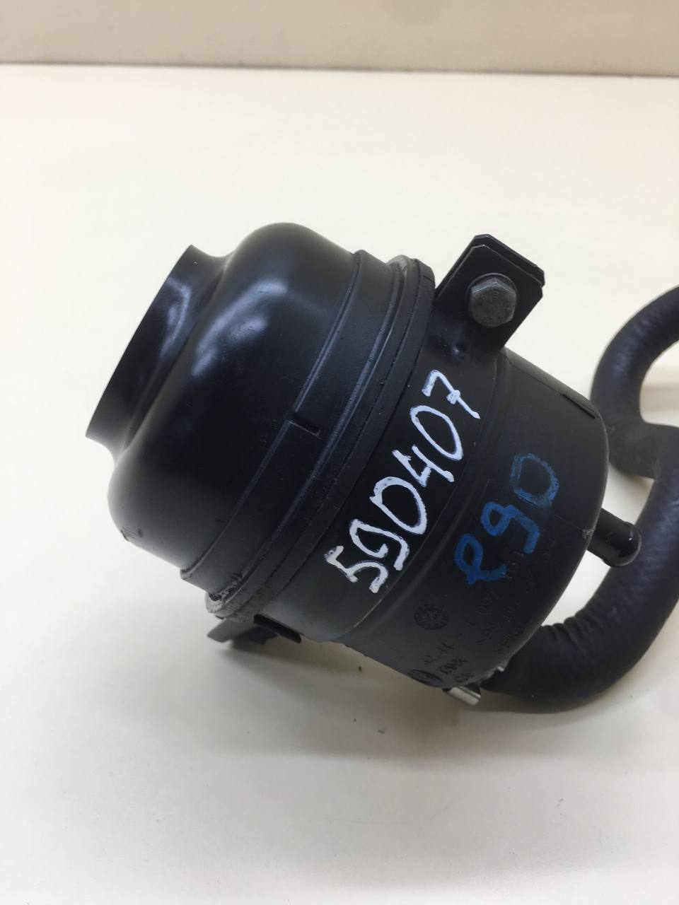 Бачок гидроусилителя BMW 3-series E90/E91 2005-2011