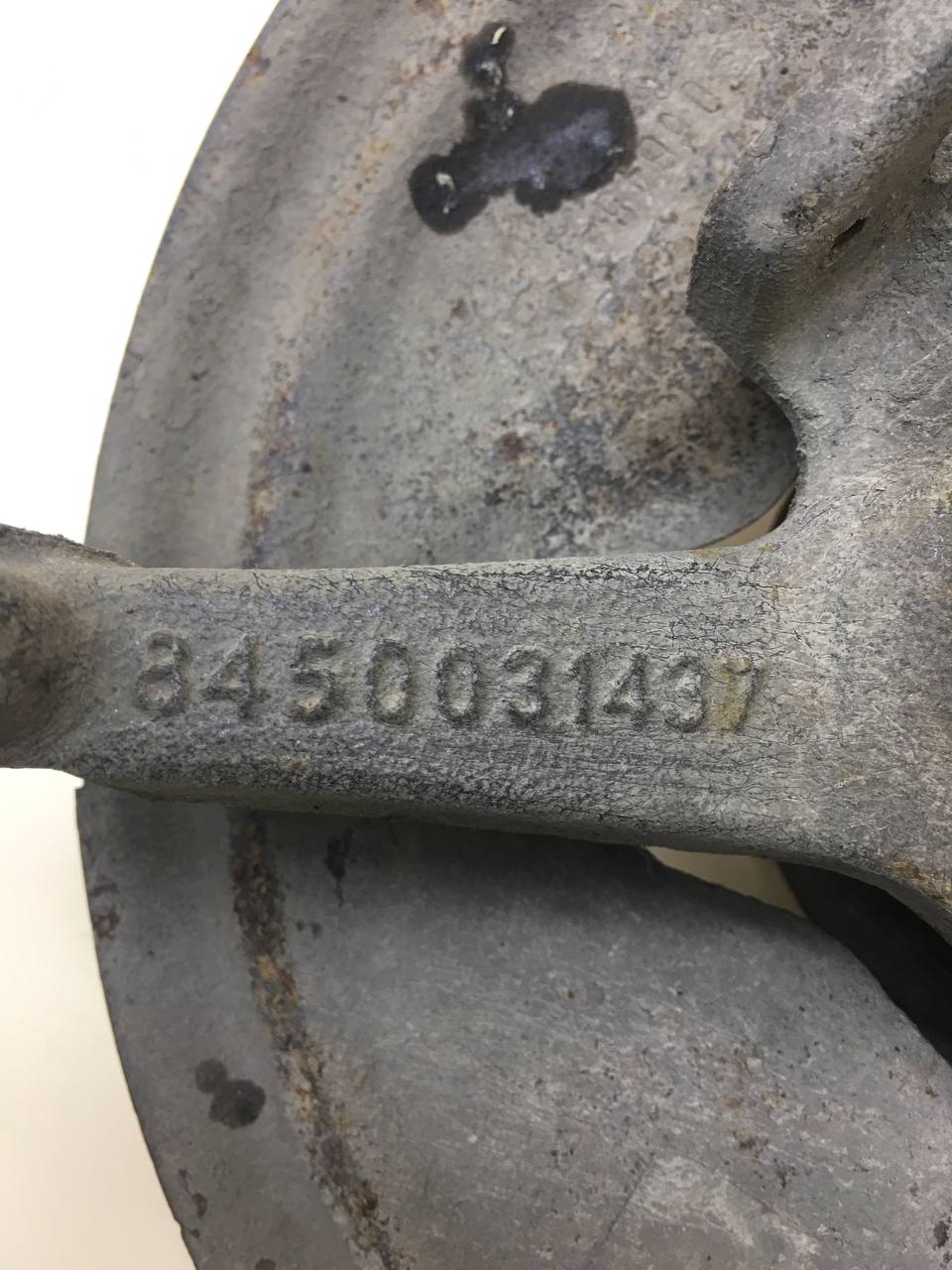 Кулак поворотный передний левый Lada Vesta 2015>