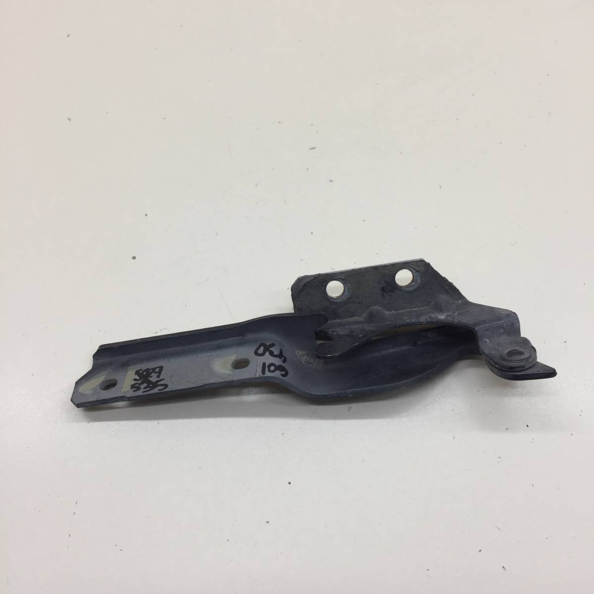 Петля капота левая Fiat Albea 2002-2012