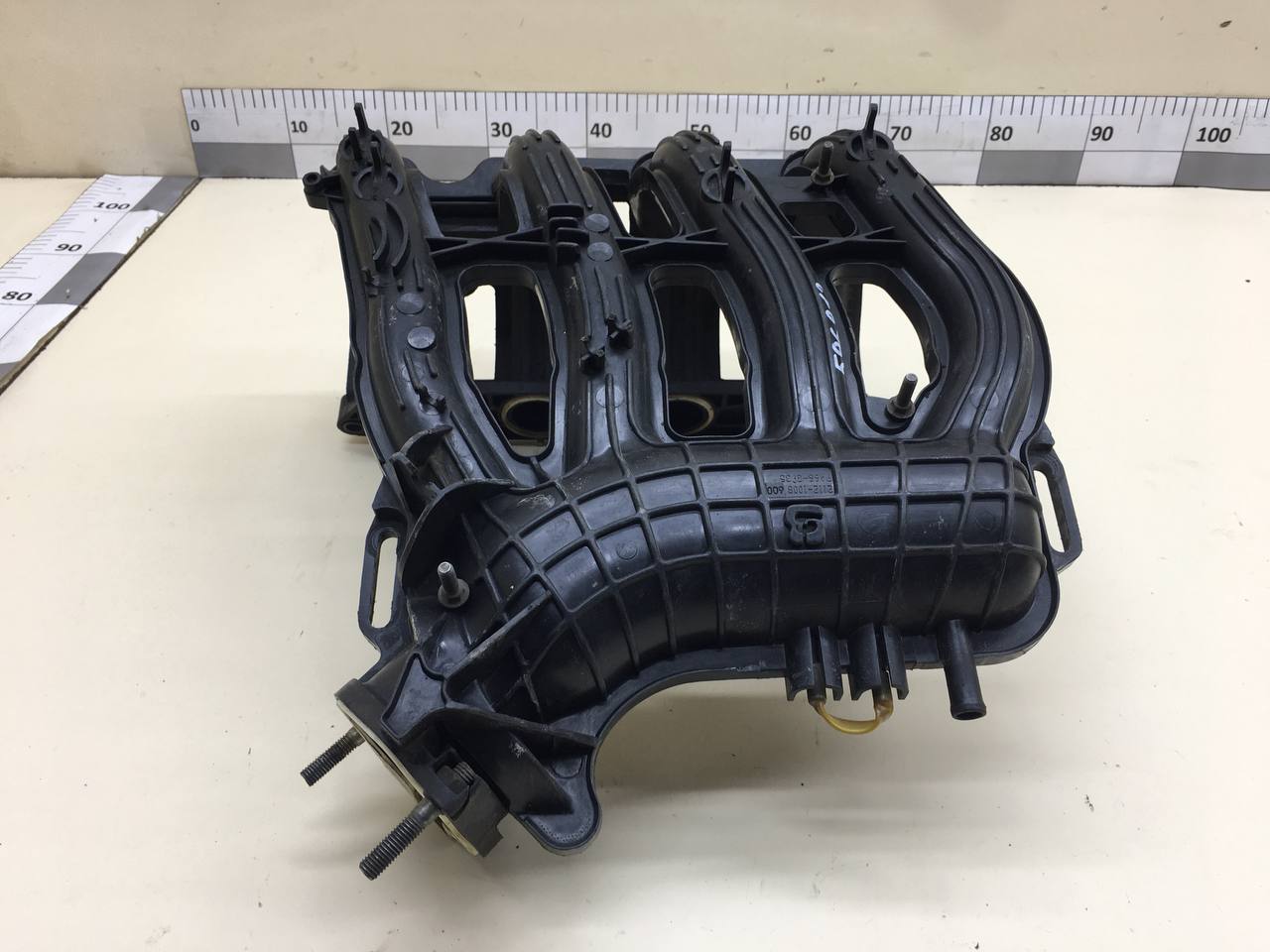 Коллектор впускной Lada Priora 2007-2018