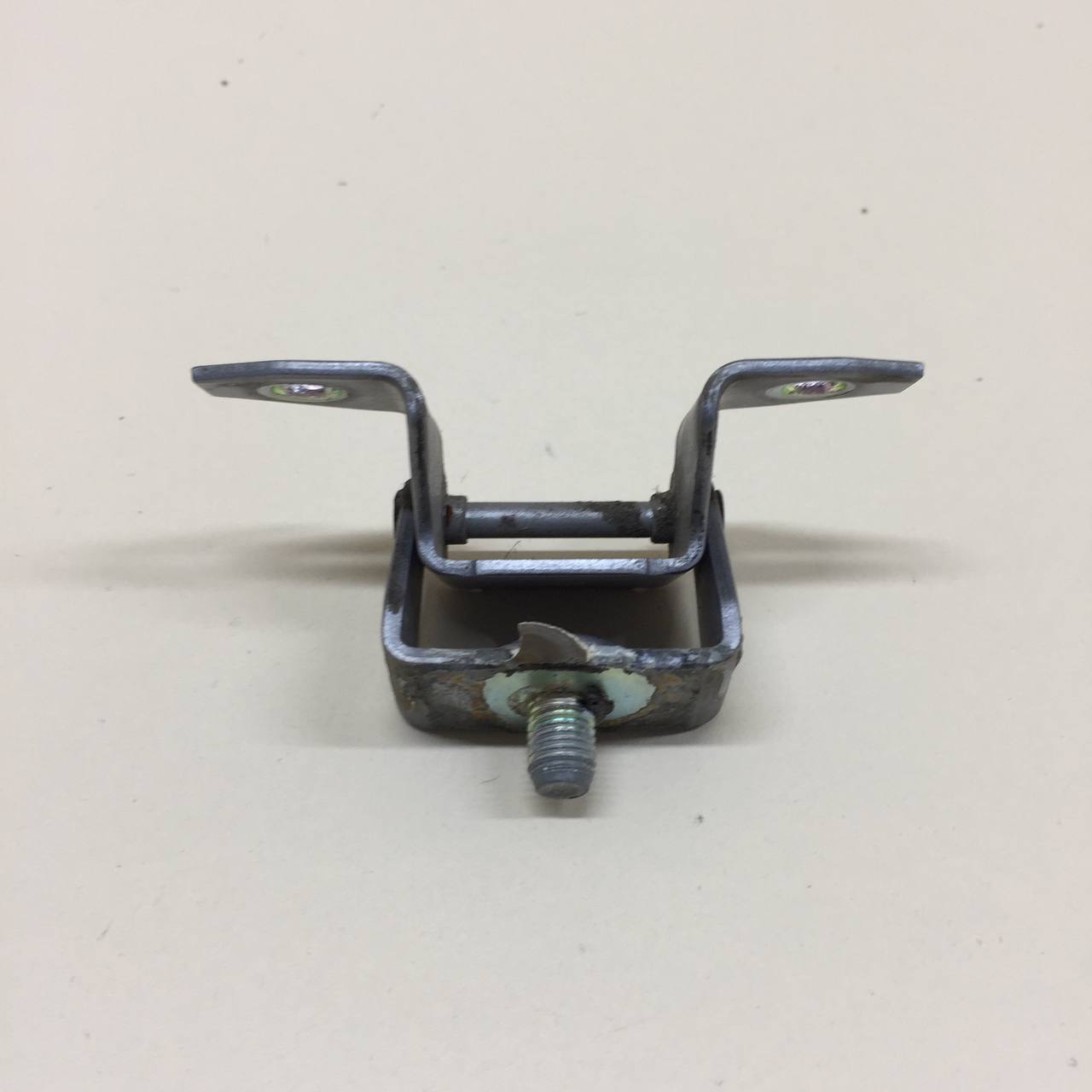 Петля двери багажника Mazda Mazda 3 (BM) 2013-2016