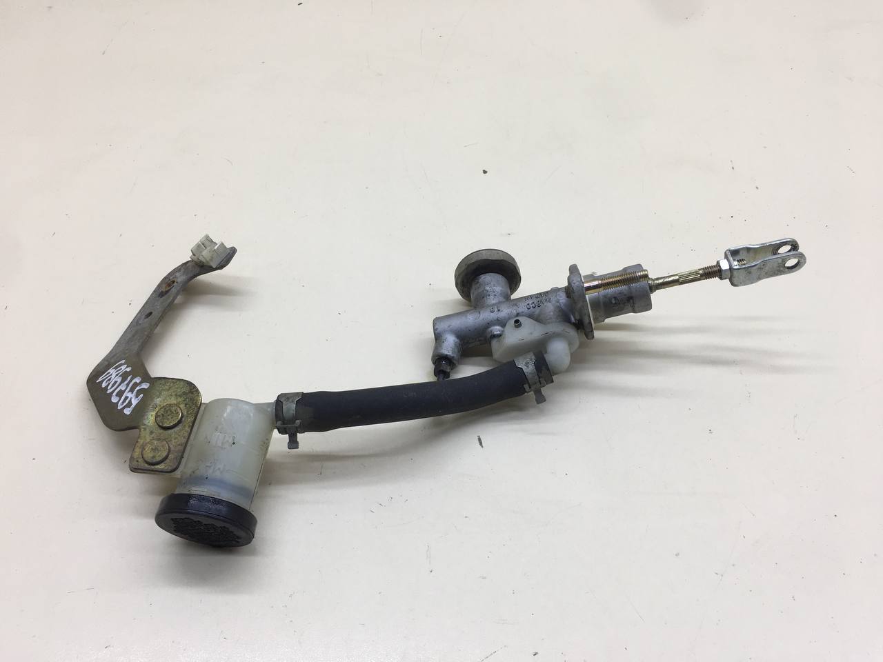 Цилиндр сцепления главный Nissan Almera (N16) 2000-2006