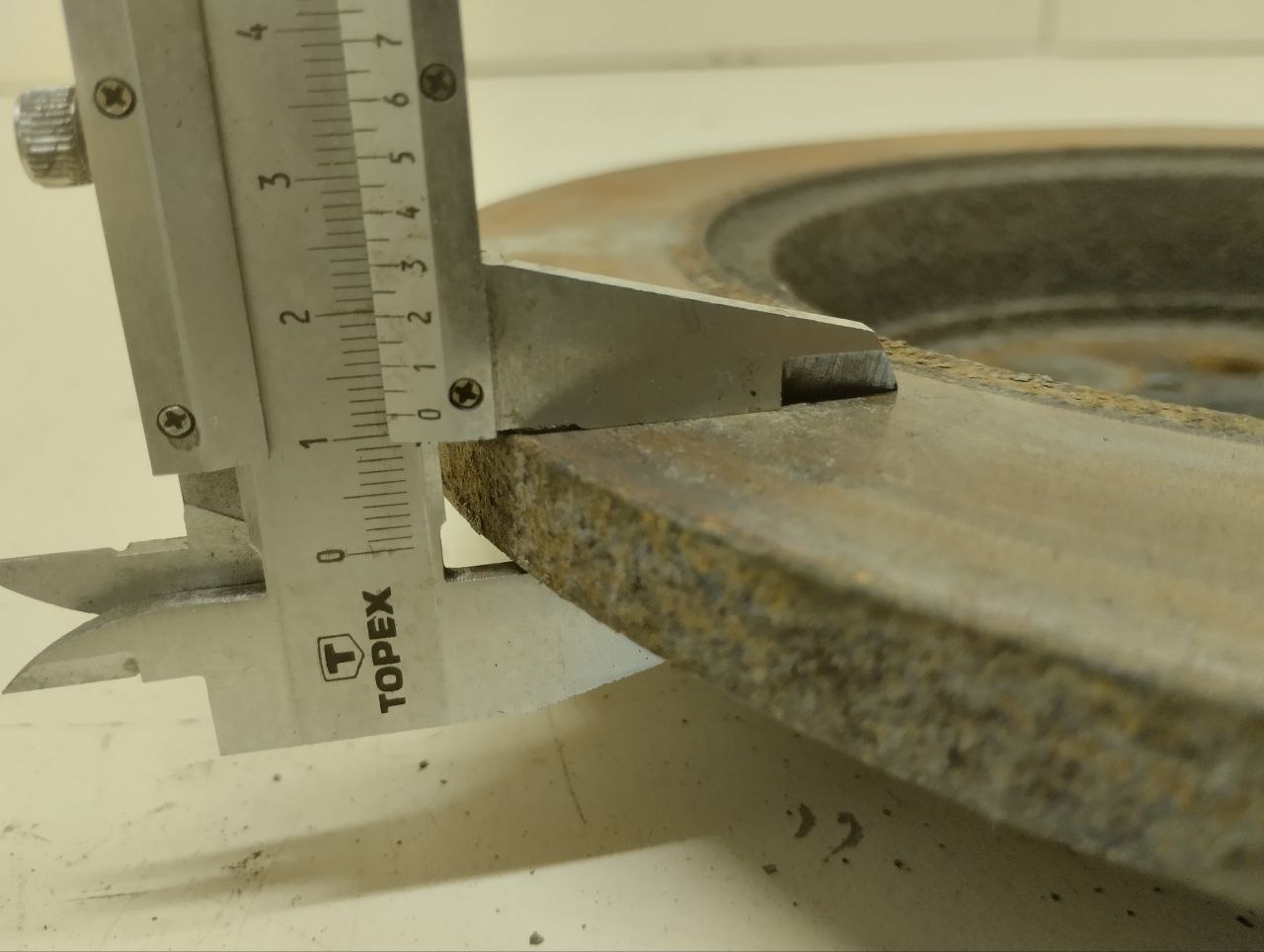 Диск тормозной задний Toyota Rav 4 (XA50) 2018>