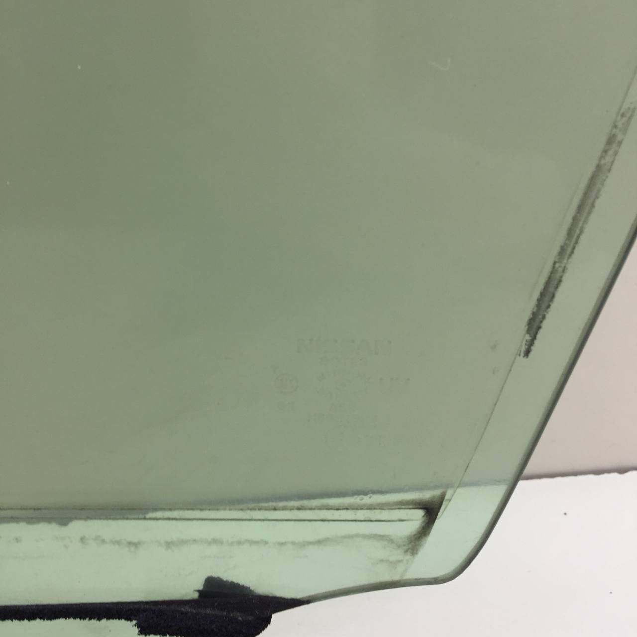 Стекло двери передней левой Nissan Teana J32 2008-2013