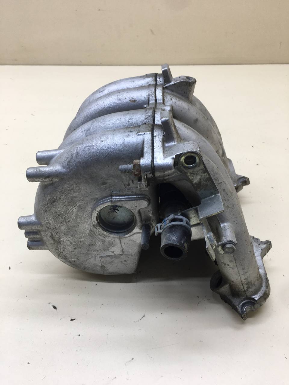 Коллектор впускной Lada  Niva Travel 2020>