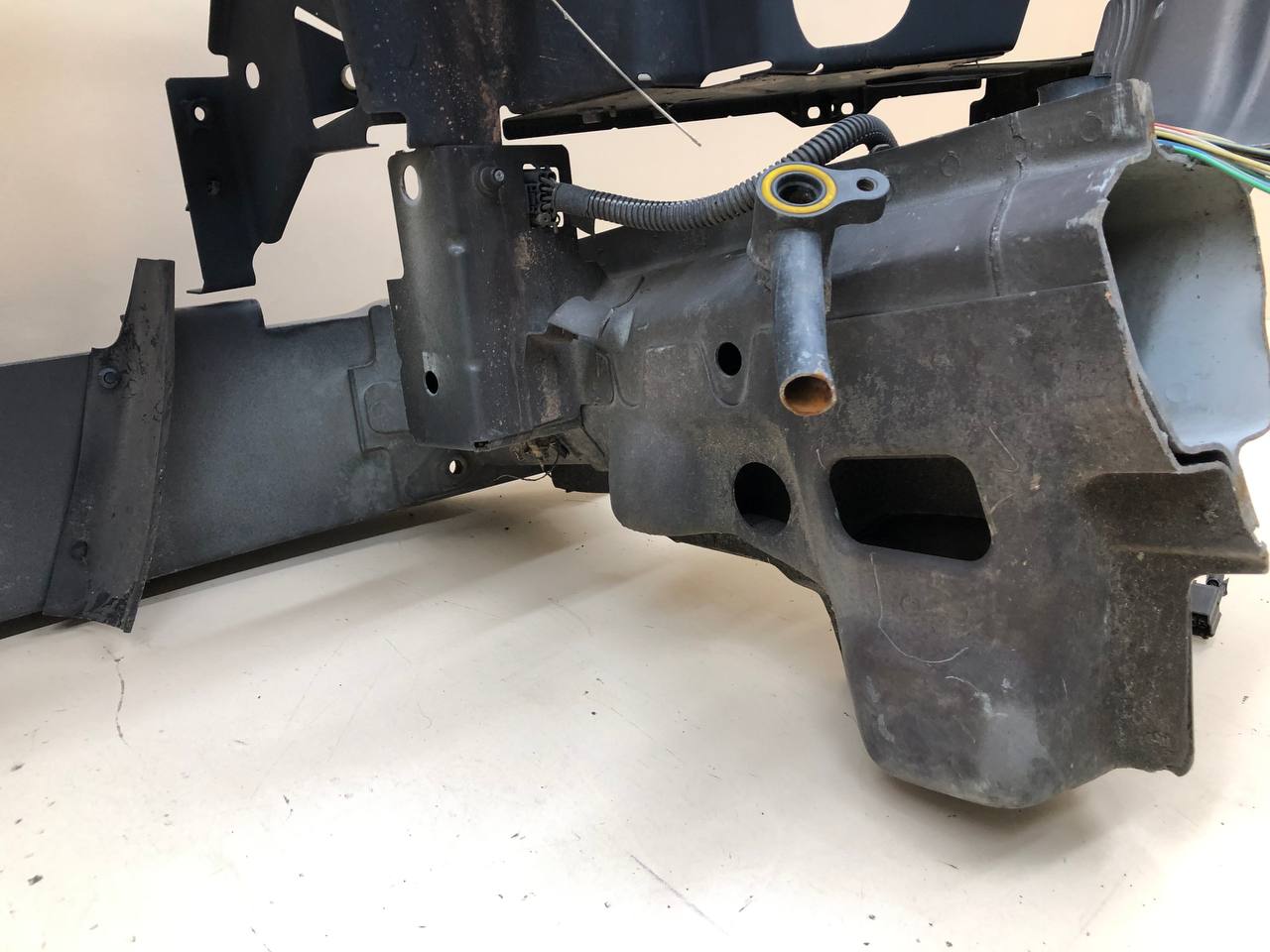 Панель передняя Volvo XC90 2002-2015