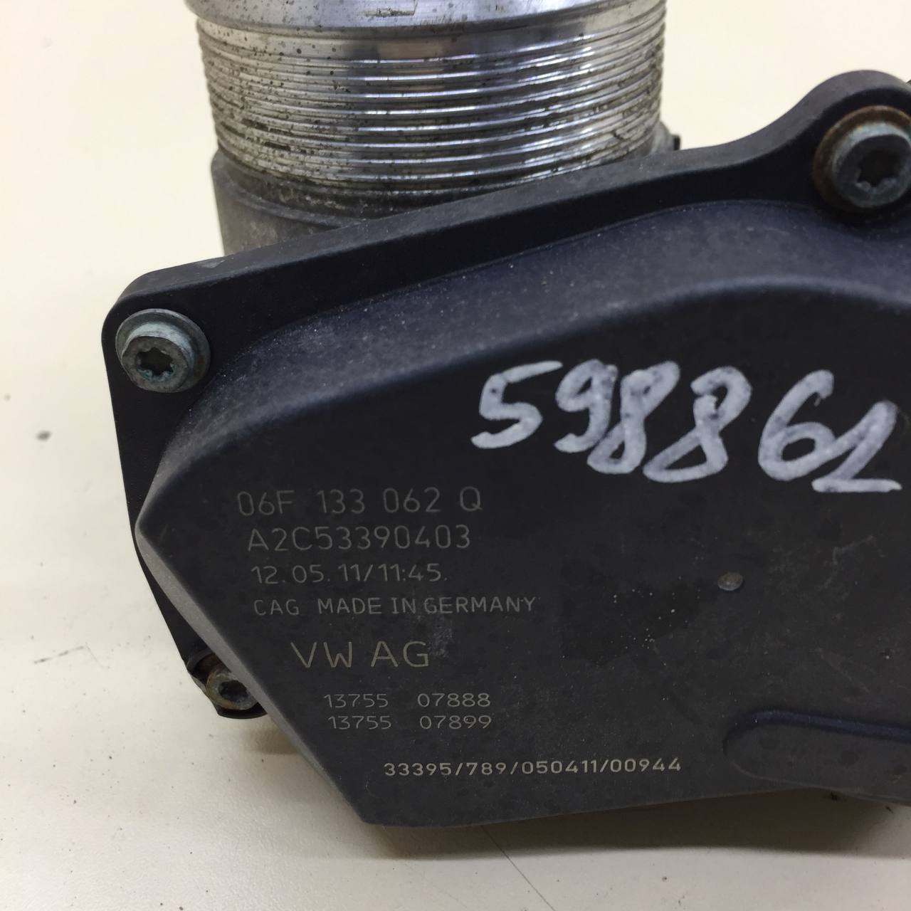 Заслонка дроссельная электрическая Volkswagen Passat B7 2011-2015