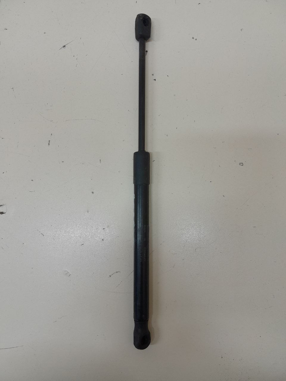 Амортизатор капота Volvo XC90 2015>