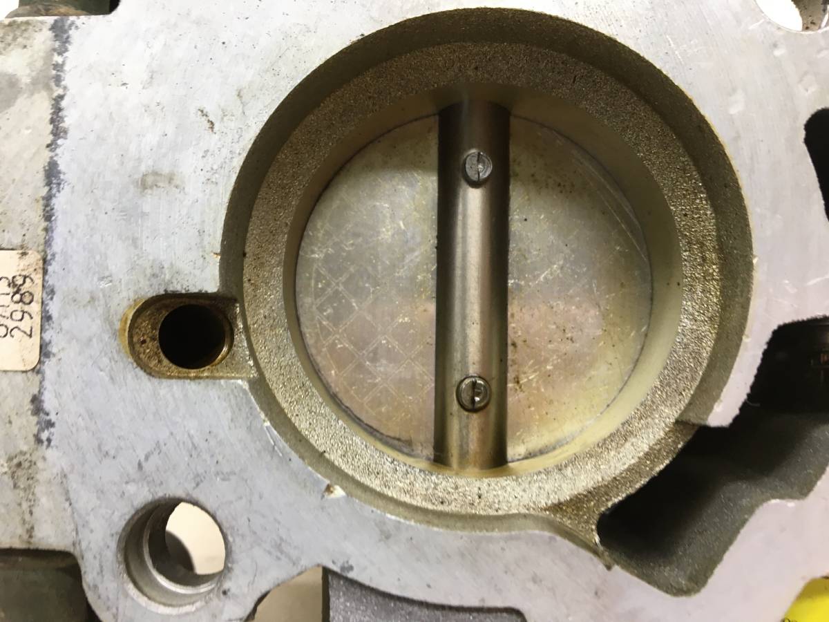 Заслонка дроссельная механическая Chevrolet Niva 2002-2009