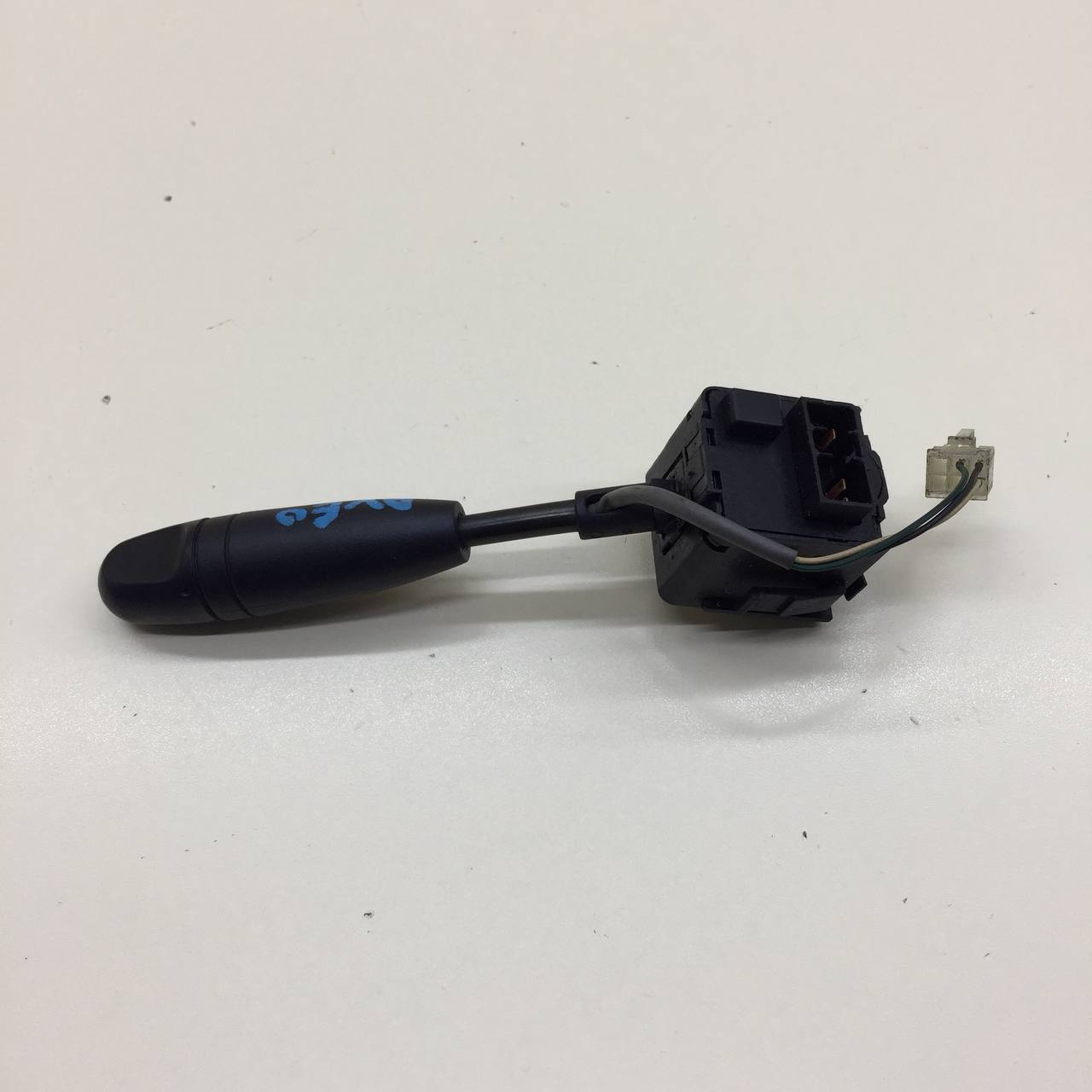 Переключатель поворотов подрулевой Chevrolet Aveo T200 2003-2008