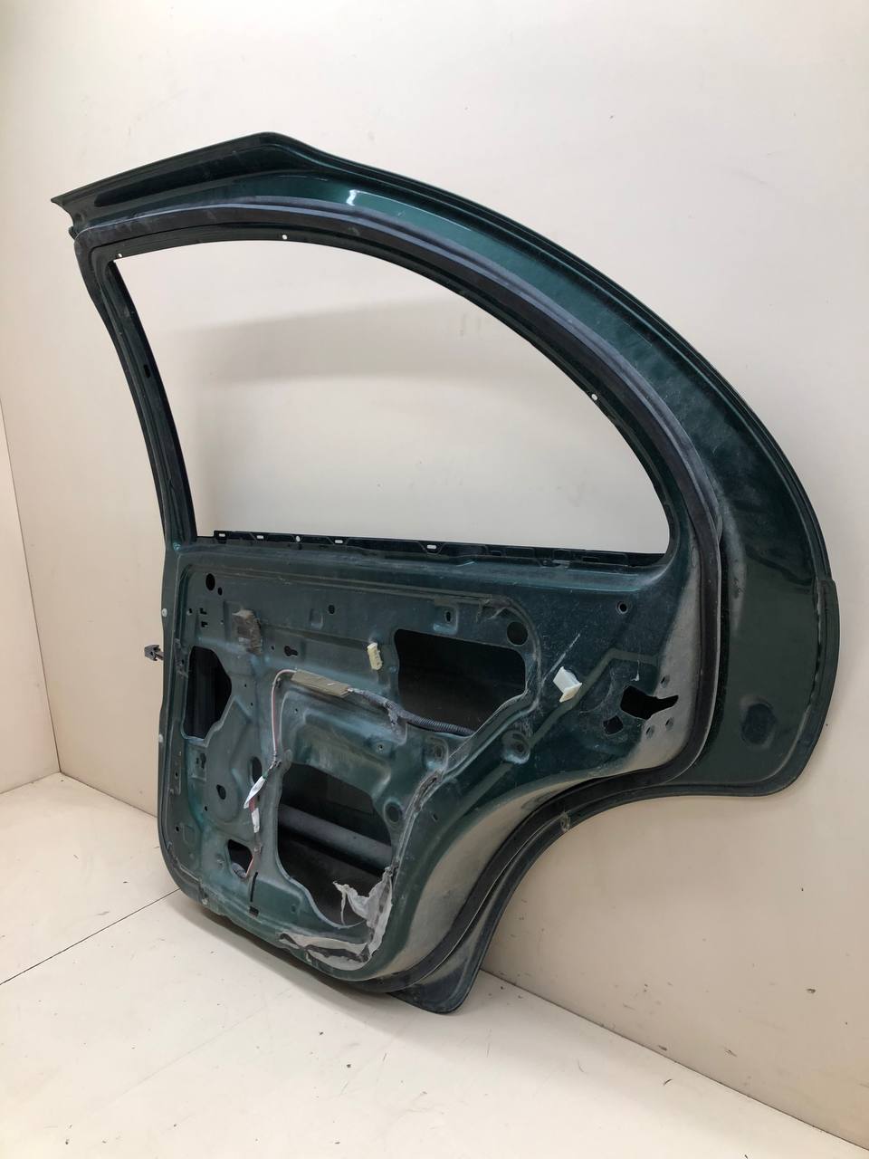 Дверь задняя правая Nissan Almera (N15) 1995-2000