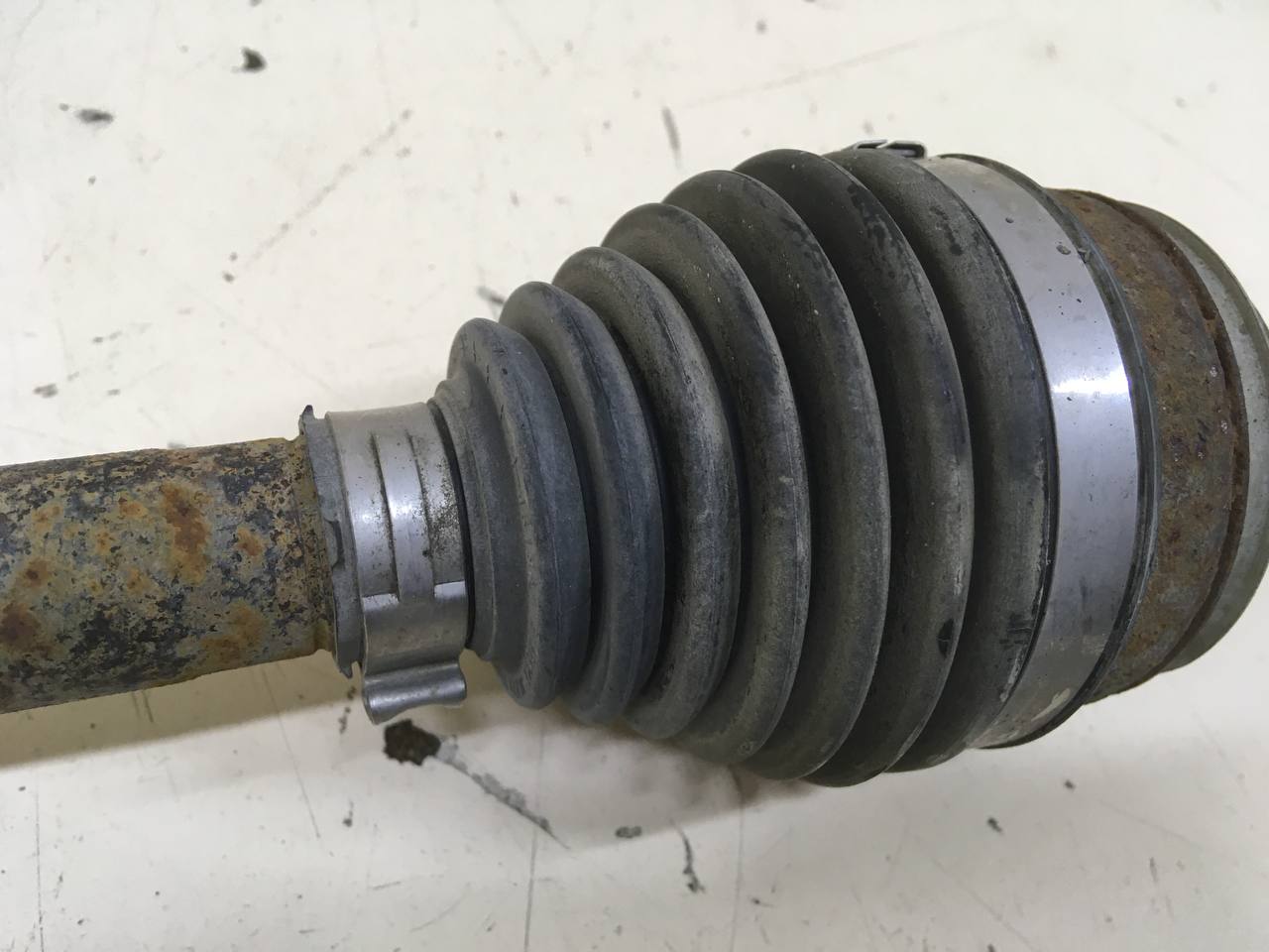 Полуось задняя Toyota Rav 4 (XA40) 2013-2019