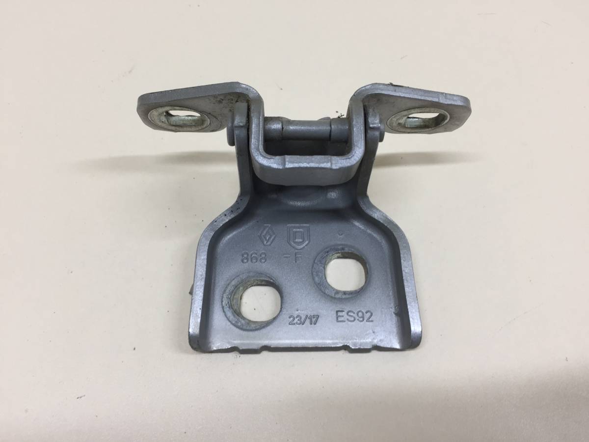 Петля двери Lada Largus 2012>