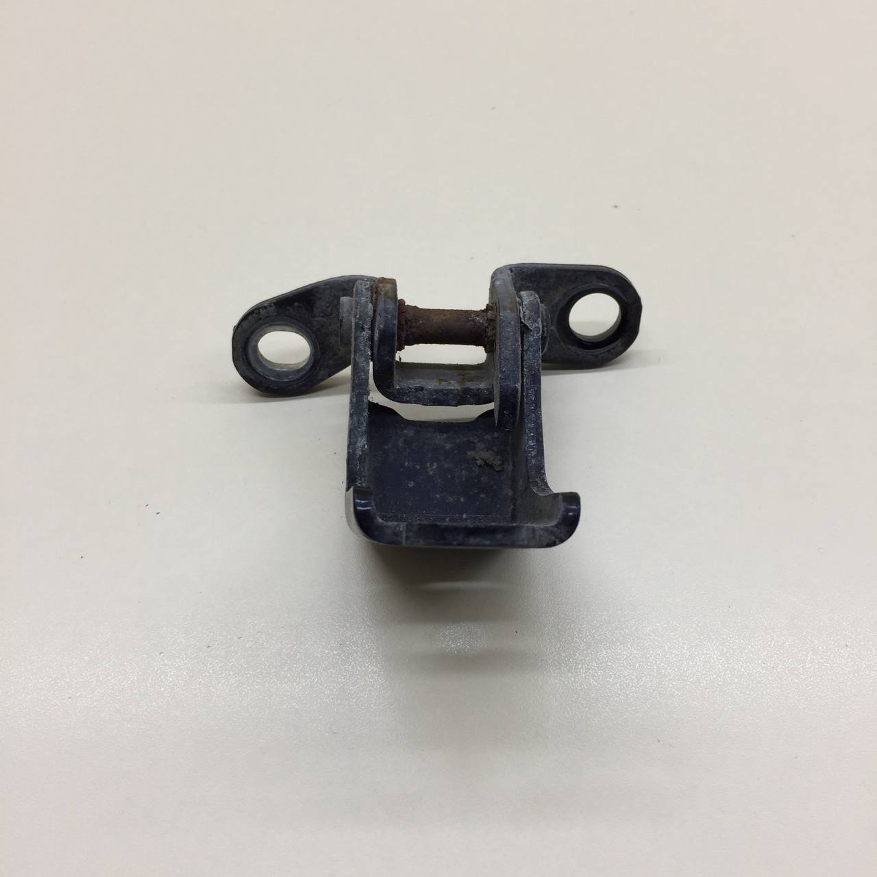 Петля двери задней правой нижняя Honda Civic 4D 2006-2012