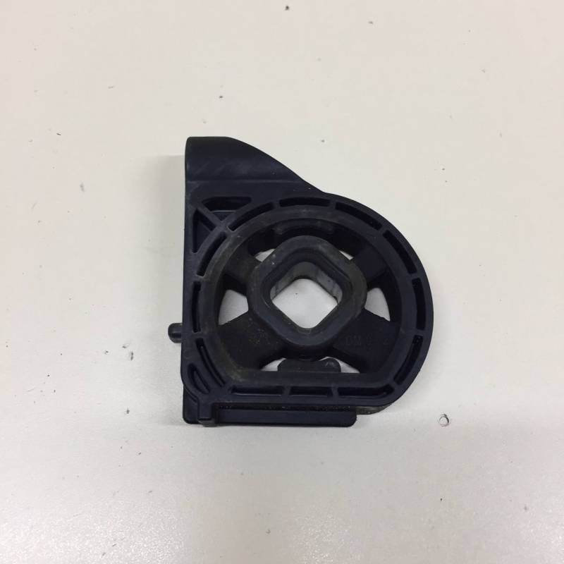 Кронштейн радиатора Kia Cerato (BD) 2018-2022