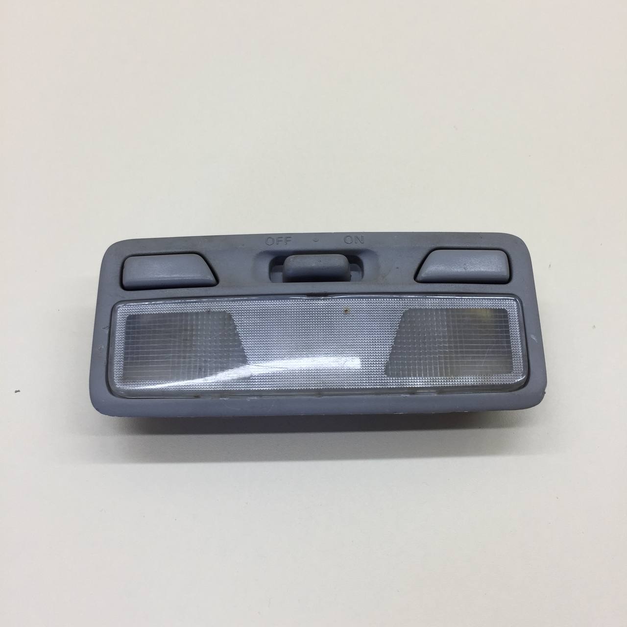 Плафон салонный Mitsubishi Pajero/Montero 3 (V6, V7) 2000-2006