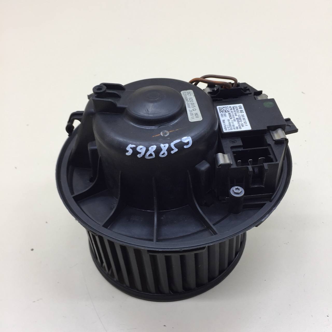 Моторчик отопителя Volkswagen Passat B7 2011-2015