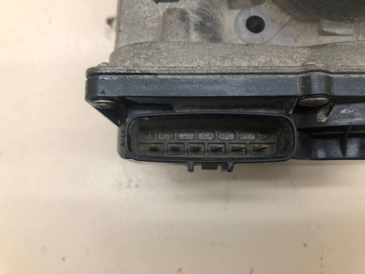 Заслонка дроссельная электрическая Suzuki SX4 2006-2013