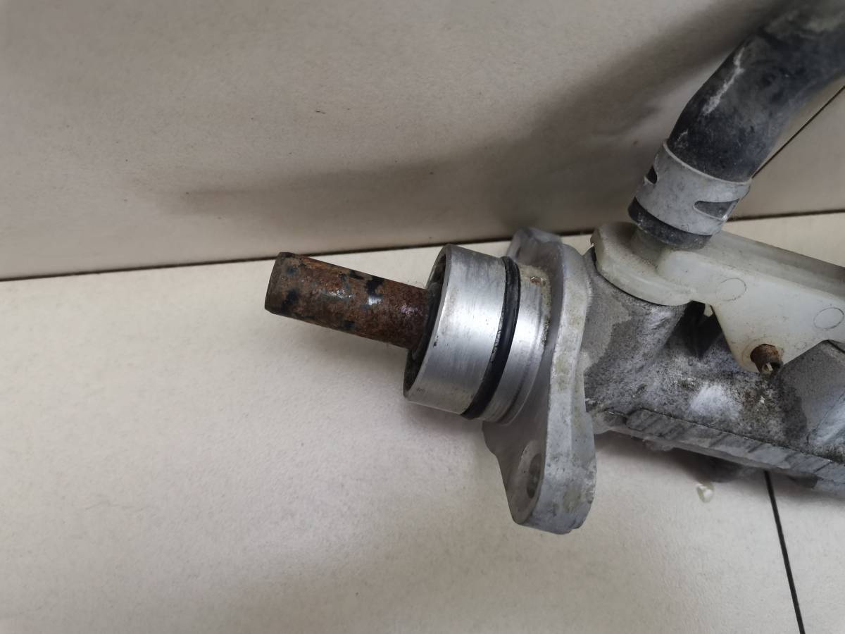 Цилиндр тормозной главный Toyota Ist (XP60) 2001-2007