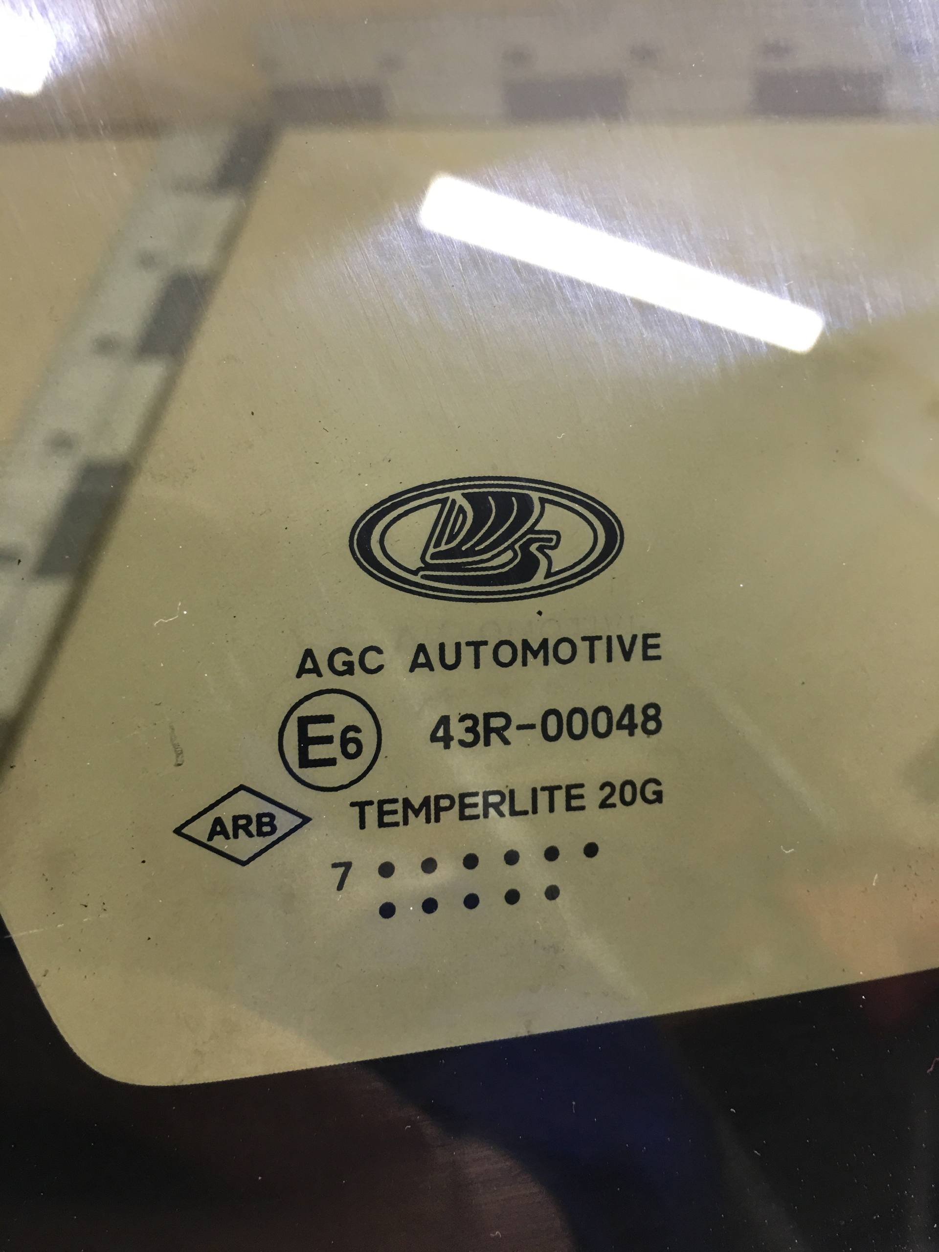 Стекло кузовное глухое левое Lada X-RAY 2016>