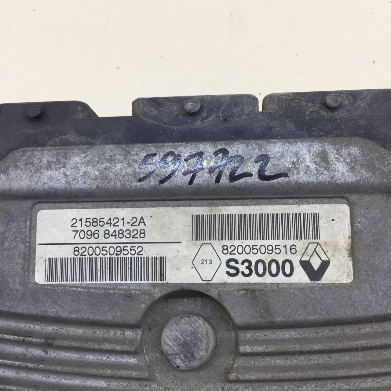 Блок управления двигателем Renault Megane (2) 2002-2009