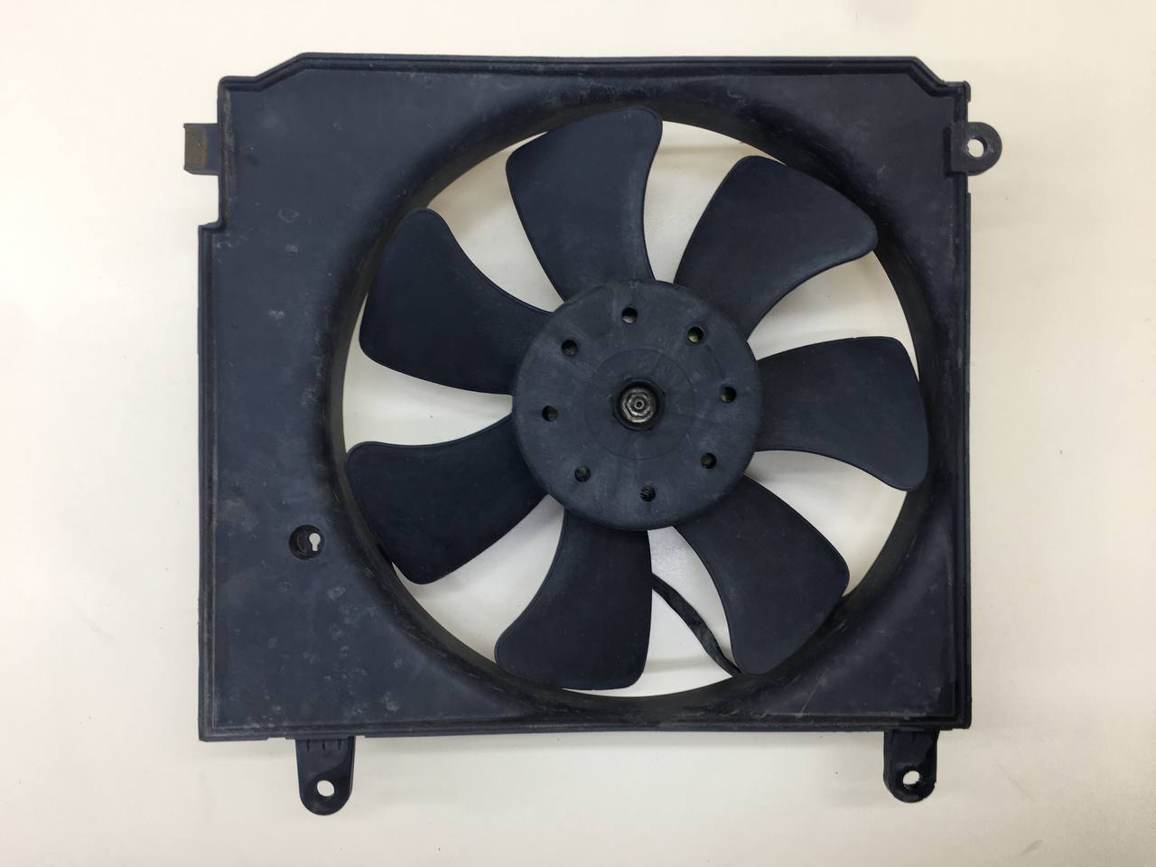 Диффузор вентилятора ZAZ Chance 2009-2014