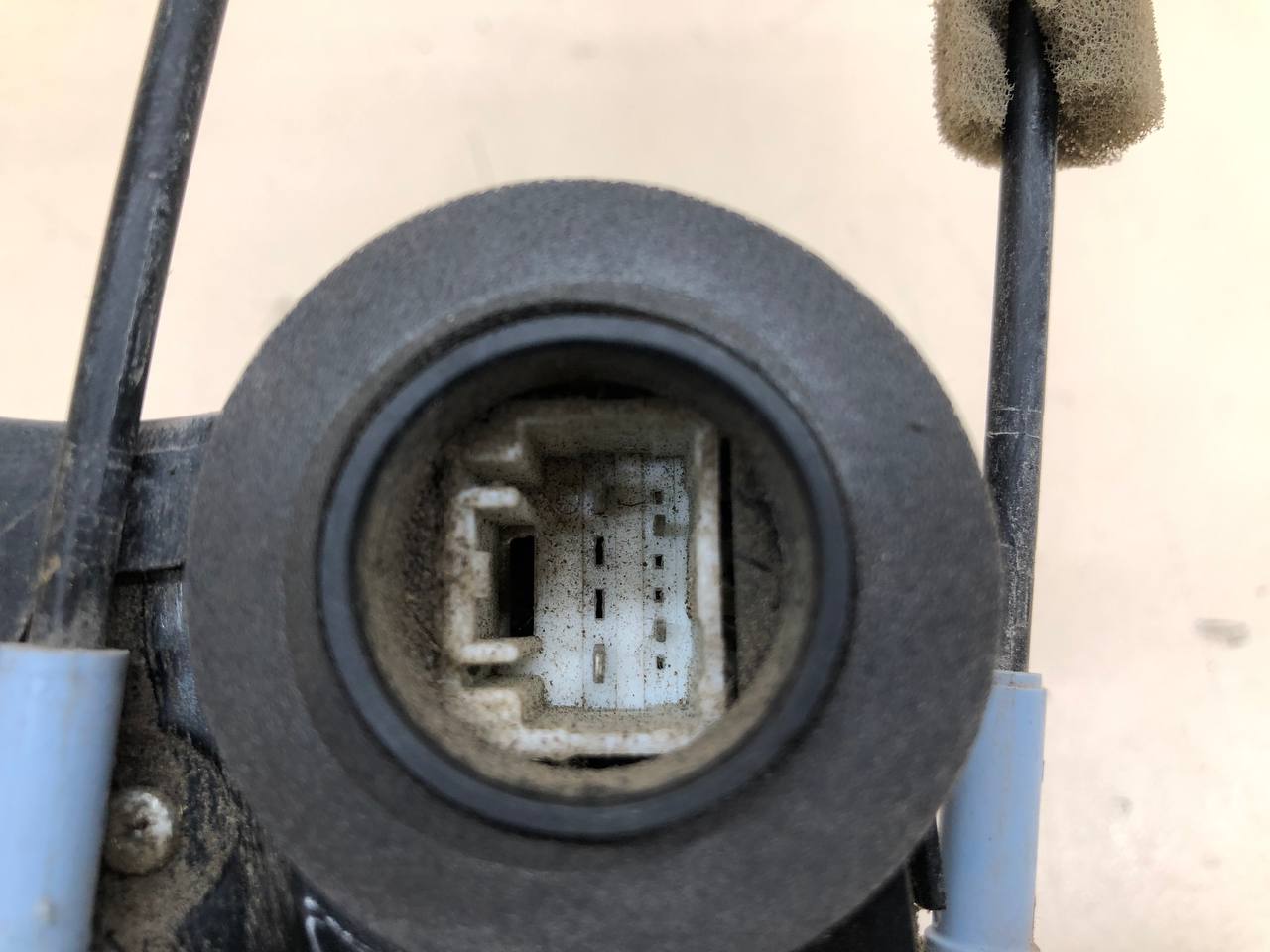 Замок двери задней левой Honda Civic 4D 2012>