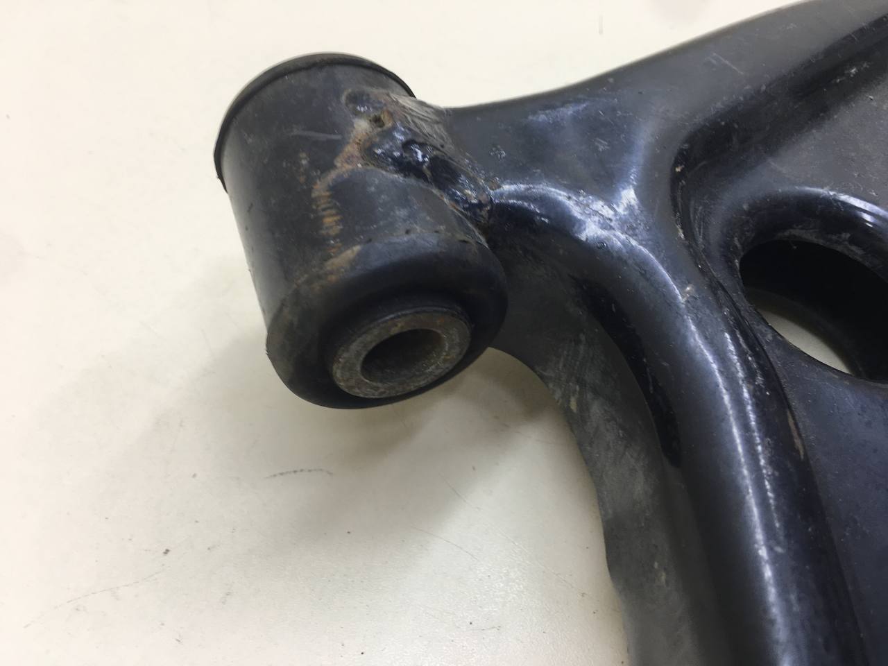 Рычаг передний правый Mitsubishi Lancer X (CX, CY)  2007>