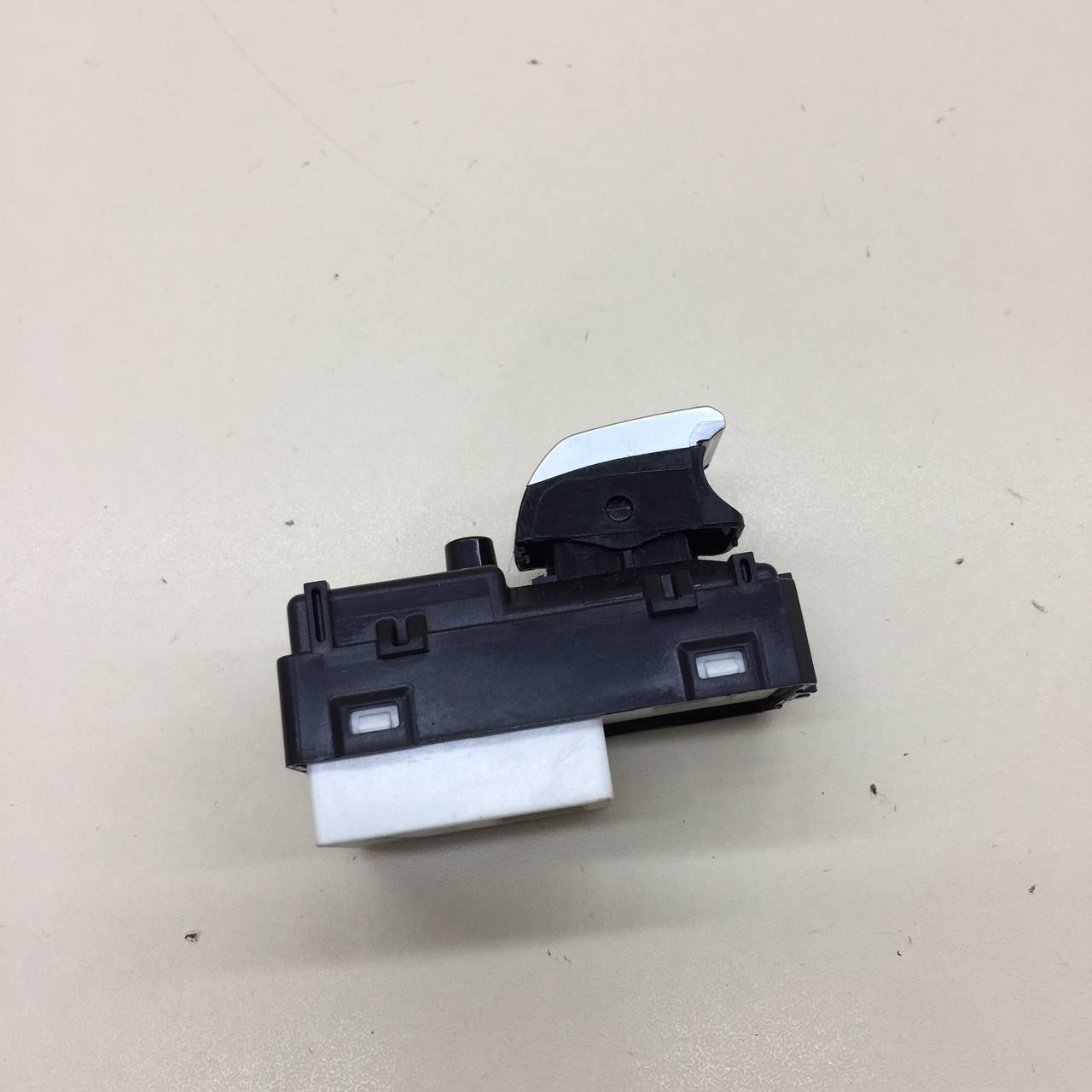 Кнопка стеклоподъемника Changan UNI-K 2020>