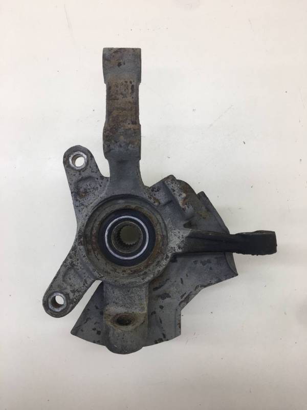 Кулак поворотный передний правый Chevrolet Aveo T250 2005-2011