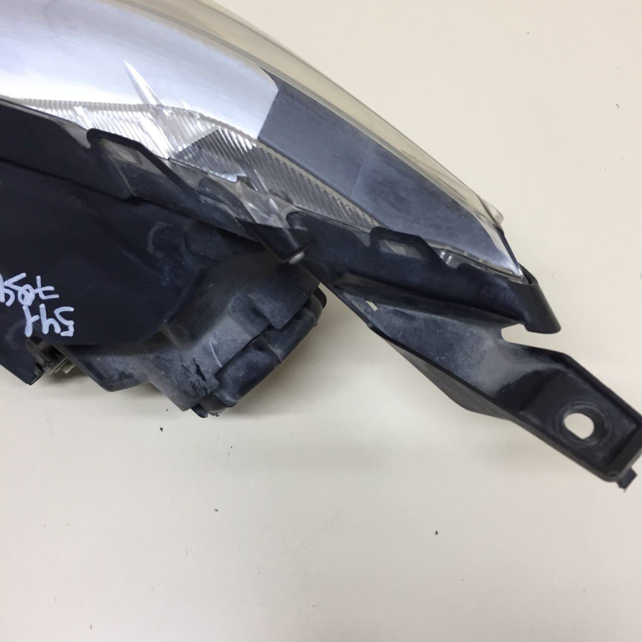 Фара правая Nissan DAYZ (B21W) 2013-2019