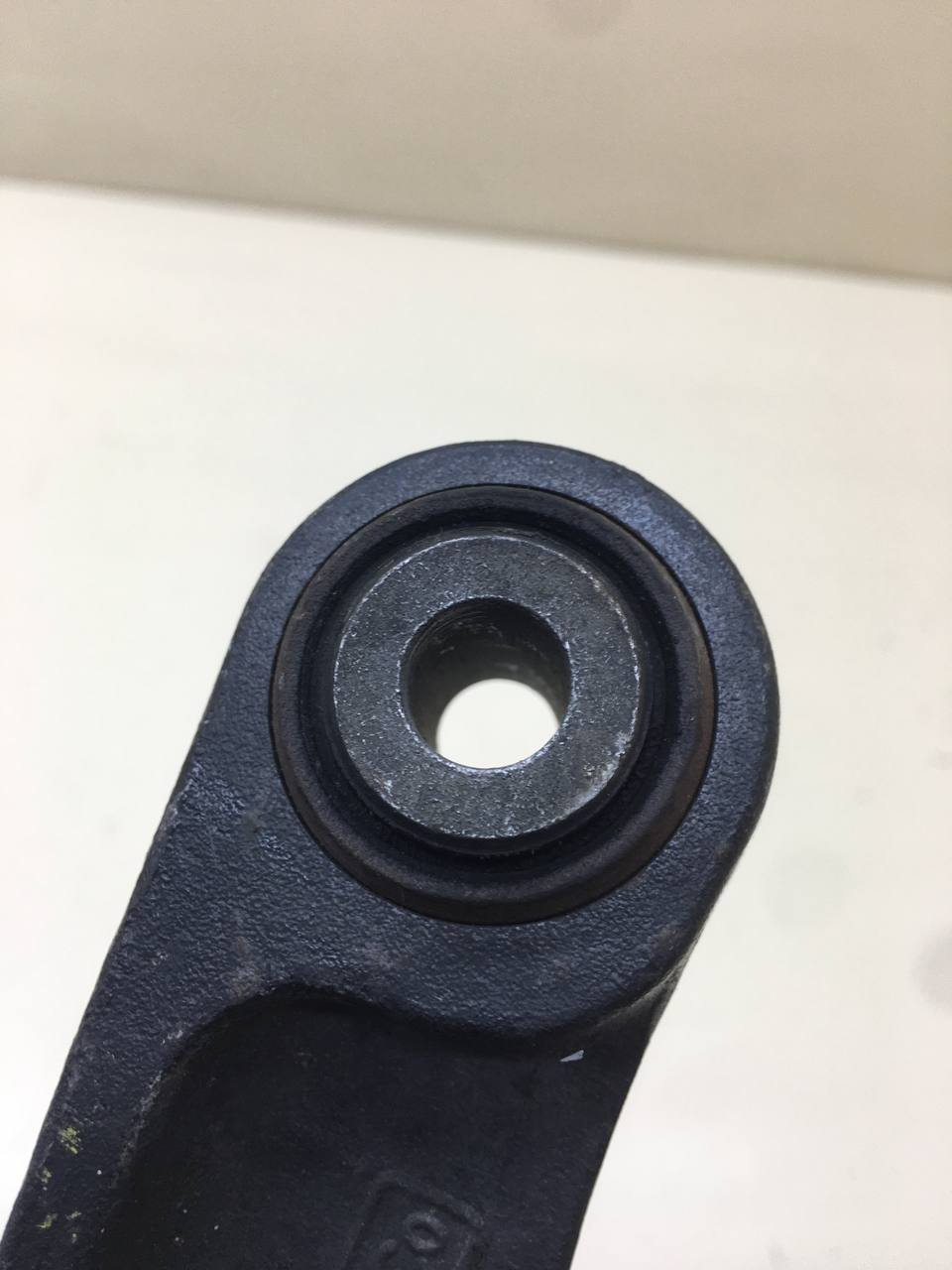 Рычаг задний верхний правый Volvo XC60 2008-2017