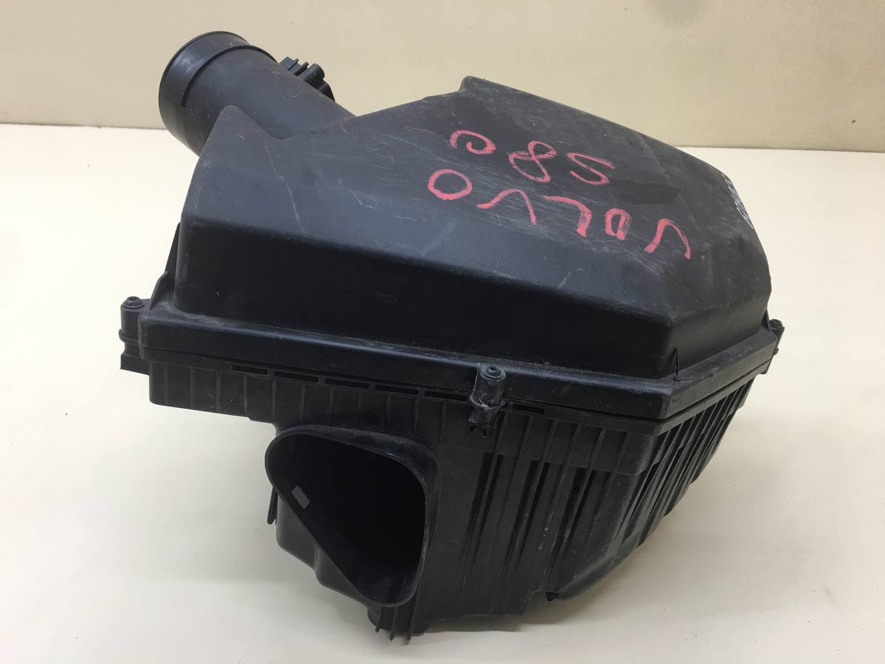 Корпус воздушного фильтра Volvo S80 2006-2016