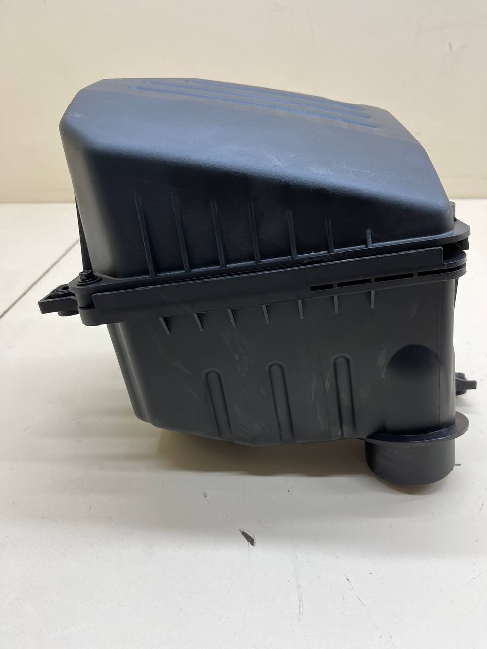 Корпус воздушного фильтра Chevrolet Aveo T250 2005-2011