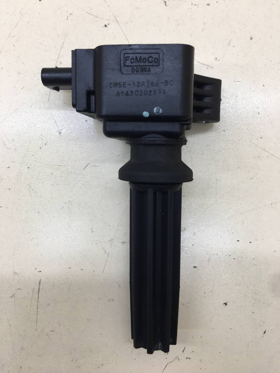 Катушка зажигания Jaguar XF 2007-2015