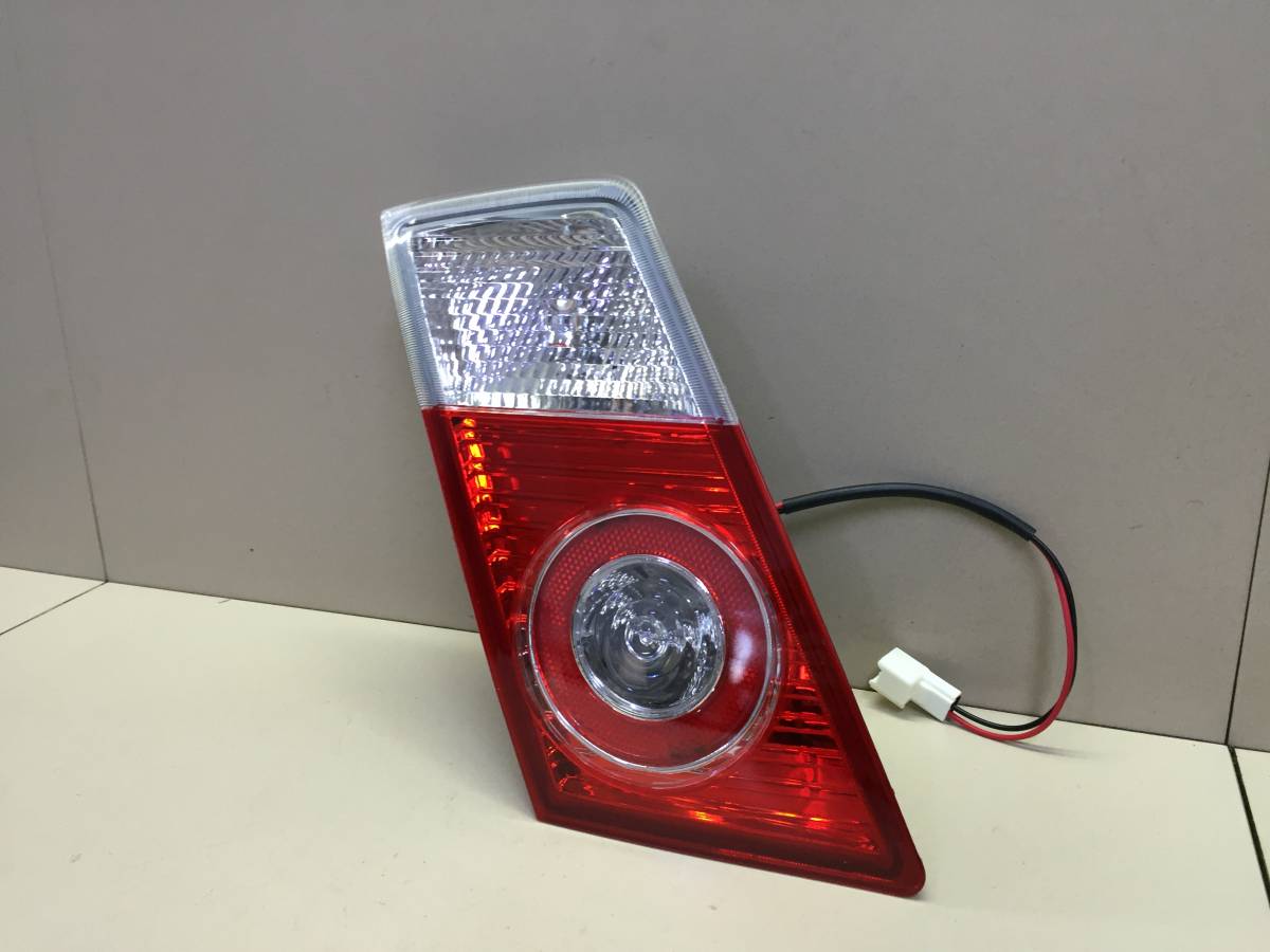 Фонарь задний внутренний левый Lifan Breez 2007-2012