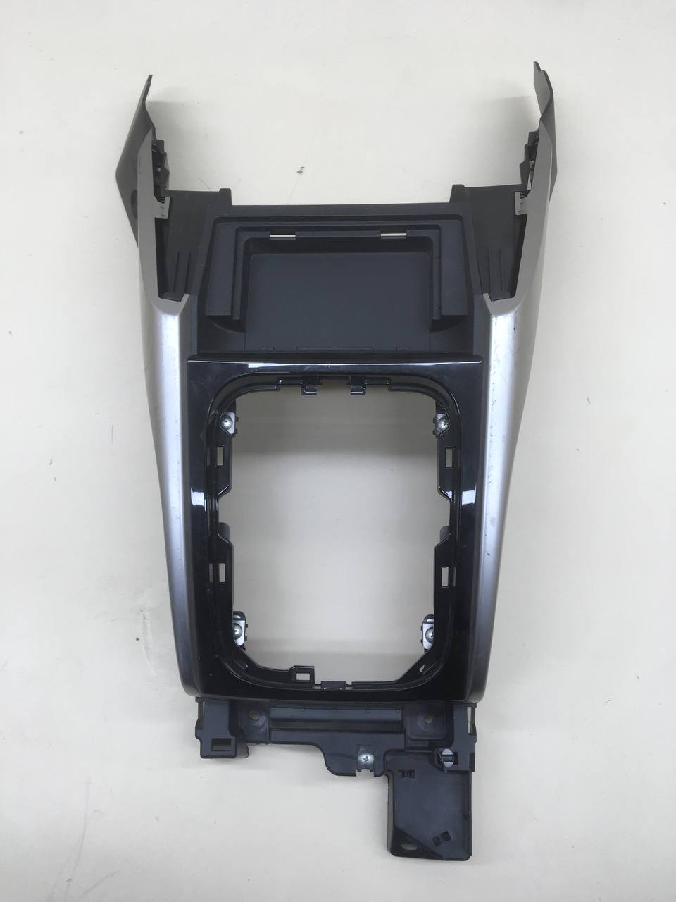 Консоль центральная Mitsubishi L200 5 (KK/KL) 2015>