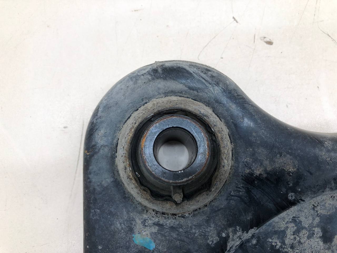 Рычаг передний левый Citroen C3 2009-2016