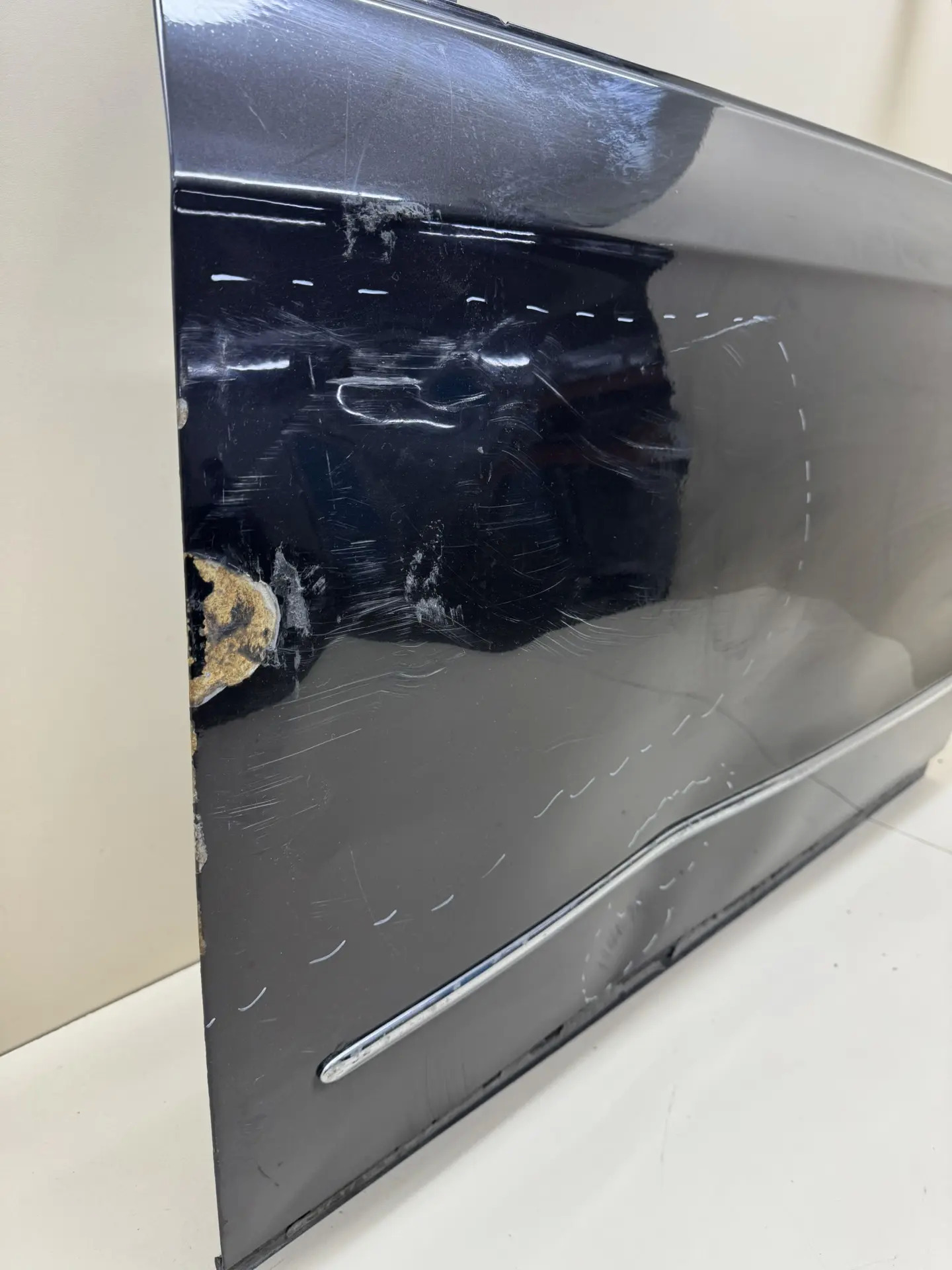 Дверь передняя левая Volkswagen Passat B6 2005-2010