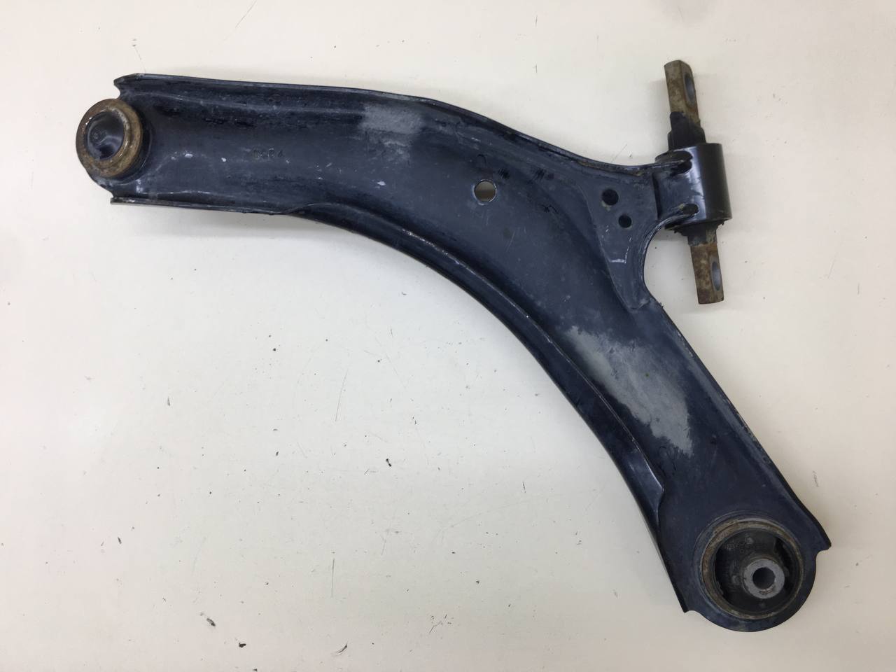 Рычаг передний правый Nissan X-Trail (T31) 2007-2014