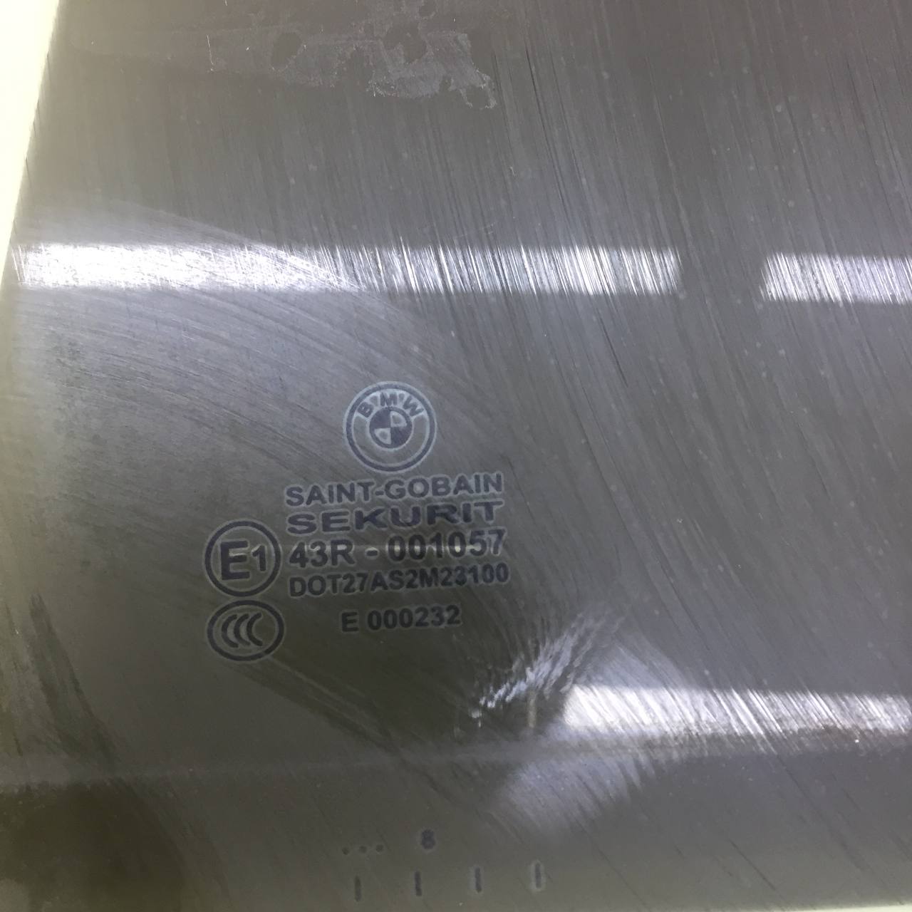 Стекло двери задней левой BMW X3 E83 2004-2010