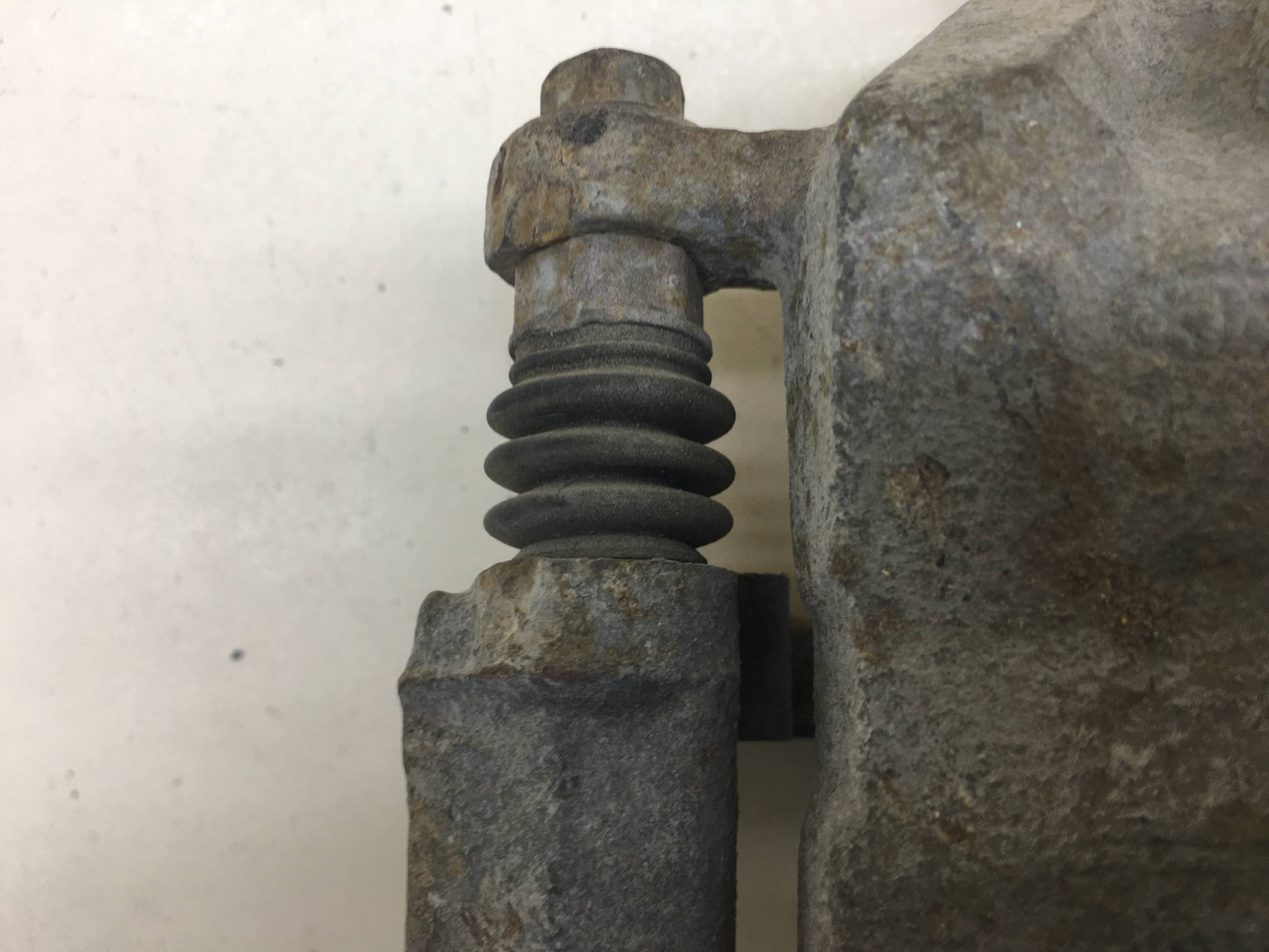 Суппорт передний правый Hyundai Elantra (HD) 2006-2010