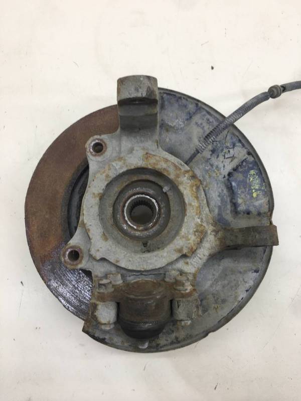 Кулак поворотный передний правый SsangYong Rexton 1 2001-2006