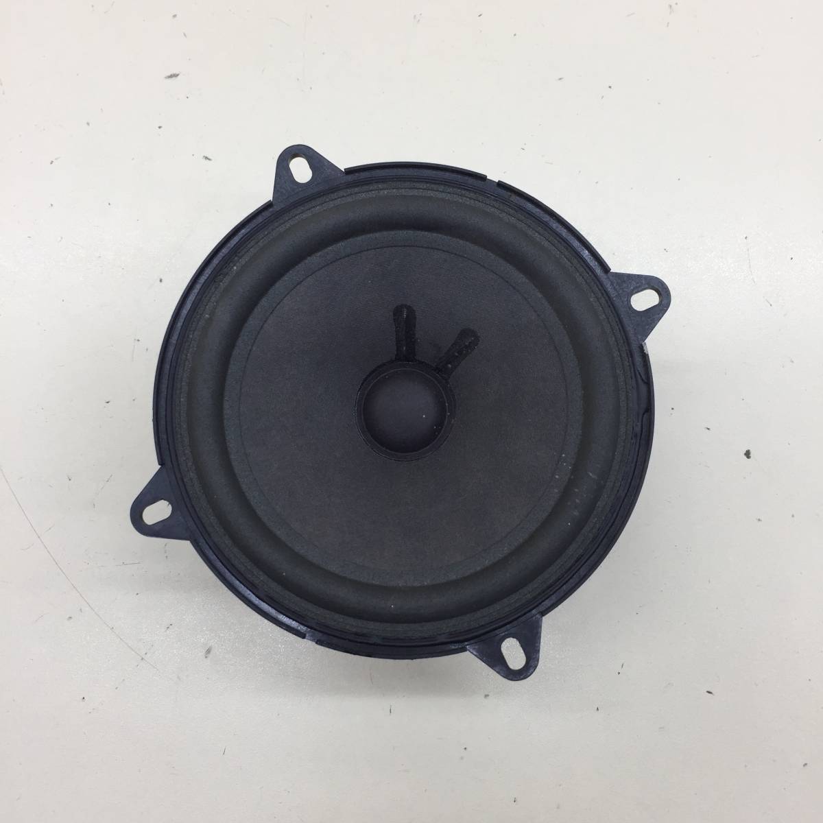 Динамик Renault Duster (HSA, HSM) 2012>