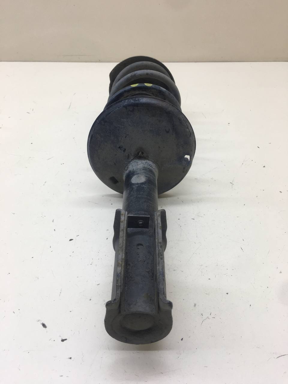 Амортизатор передний Nissan Almera 3 (G11, G15) 2012>