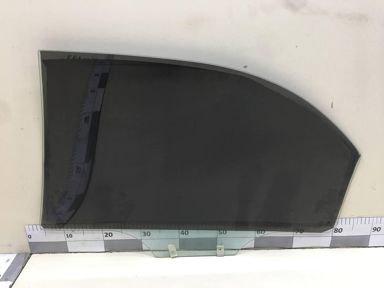 Стекло двери задней правой Kia Spectra (SD) 2004-2011