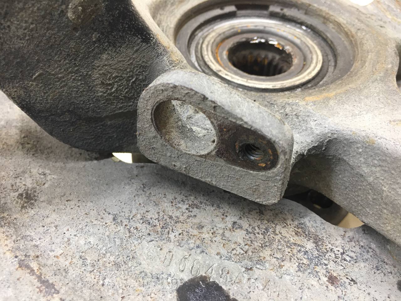 Кулак поворотный передний левый Lada Vesta 2015>