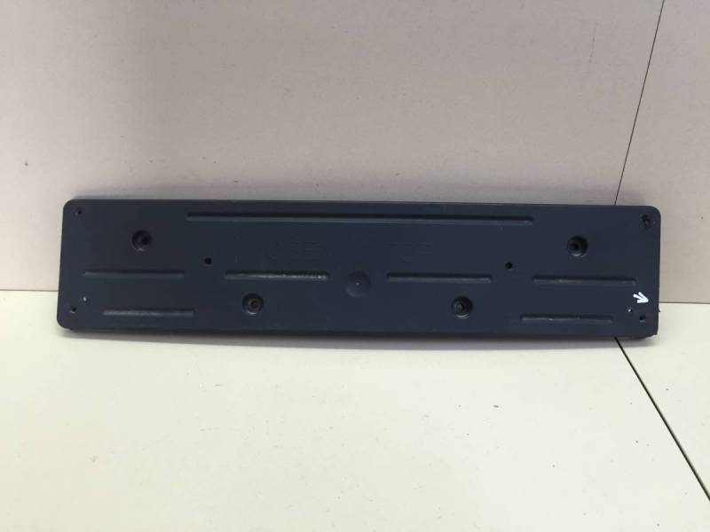 Накладка переднего бампера под номер BMW X7 G07 2018>