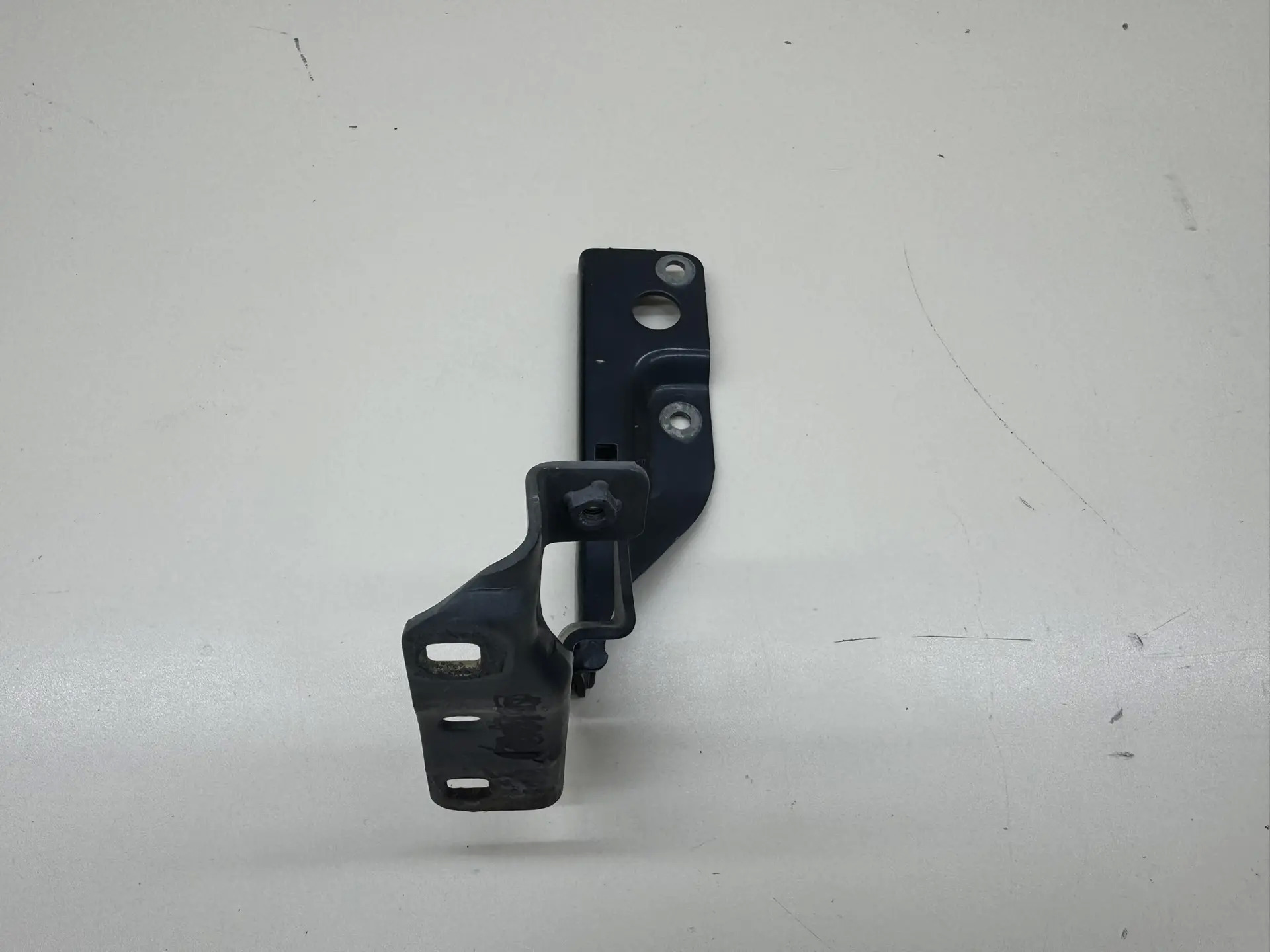 Петля капота правая Nissan Almera Classic (B10) 2006-2013