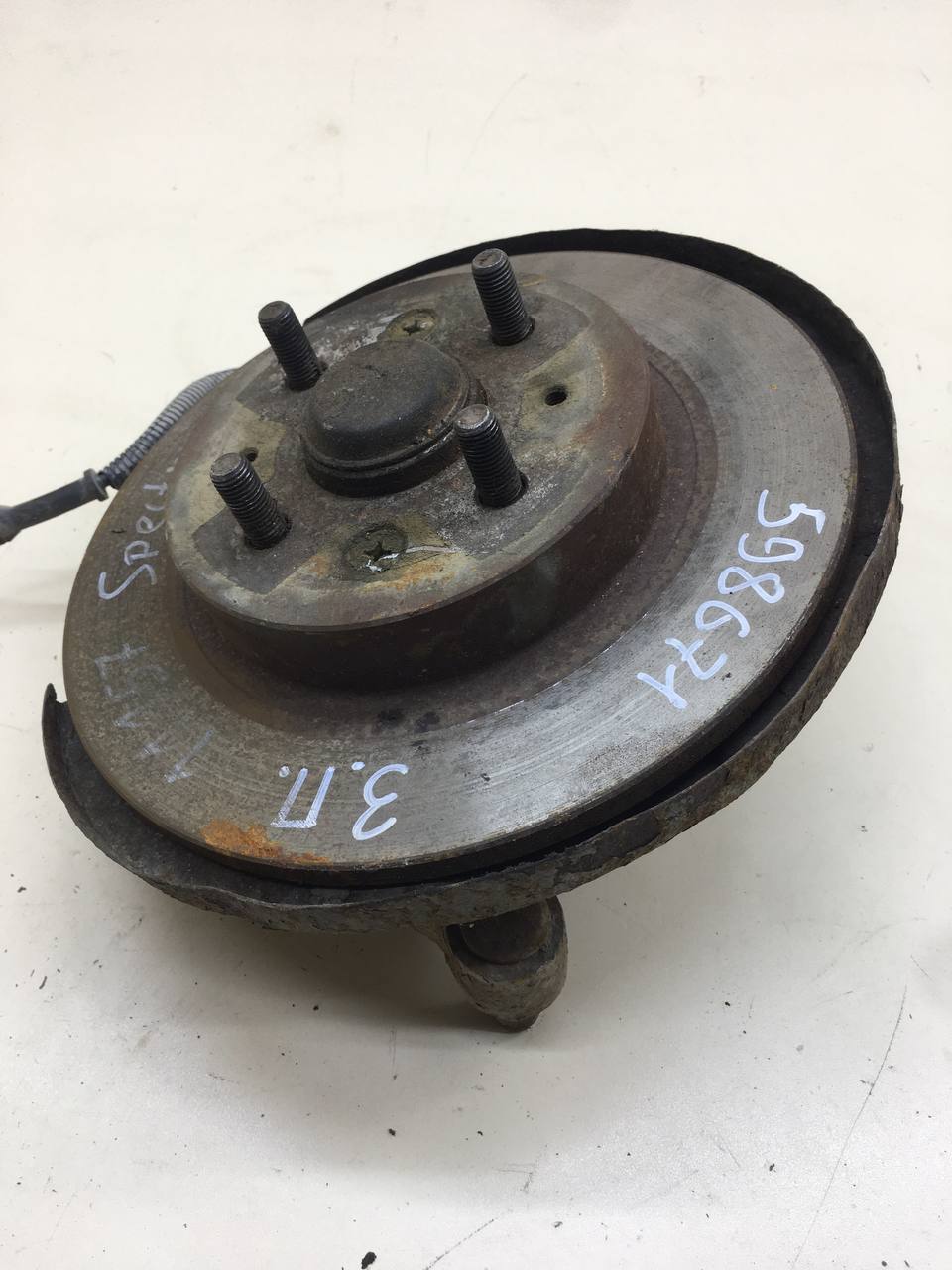 Кулак поворотный задний правый Kia Spectra (SD) 2004-2011